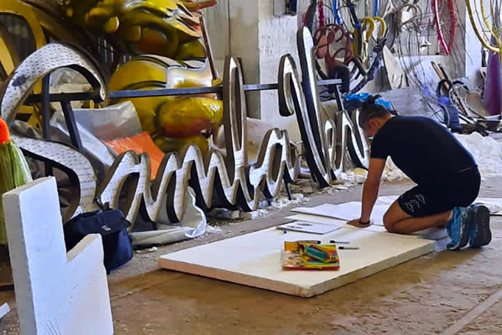 Sergio Caffarena construyendo