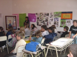 Visita de Colegio a la exposición